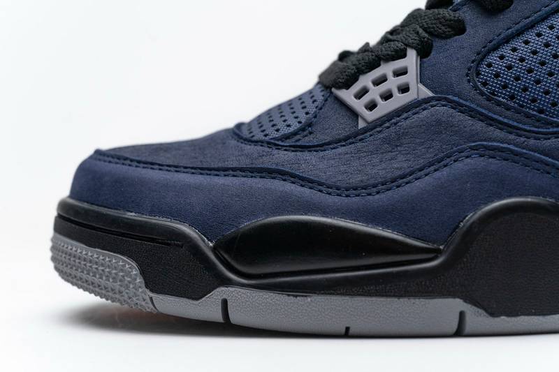 Air Jordan 4 Retro Winterized