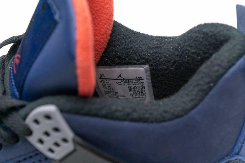 Air Jordan 4 Retro Winterized