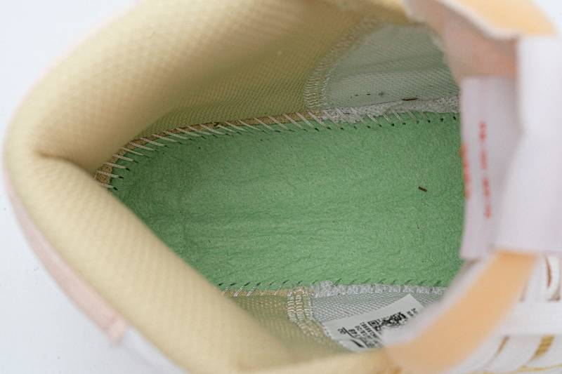 Nike Blazer Mid 77 VNTG White Pink Yellow