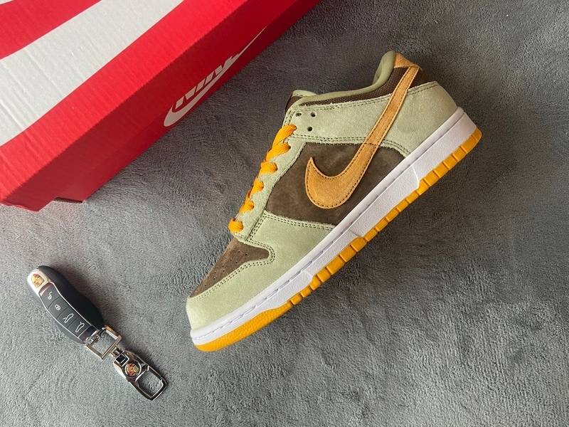 Nike SB Dunk Low Dusty Olive​