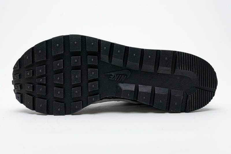 Sacai x Nike Pegasua Vaporfly Black White