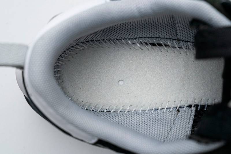 Sacai x Nike Pegasua Vaporfly Black White