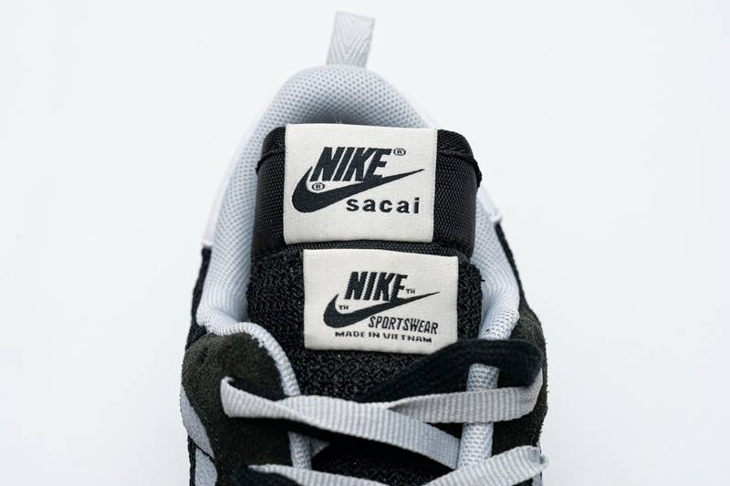 Sacai x Nike Pegasua Vaporfly Black White