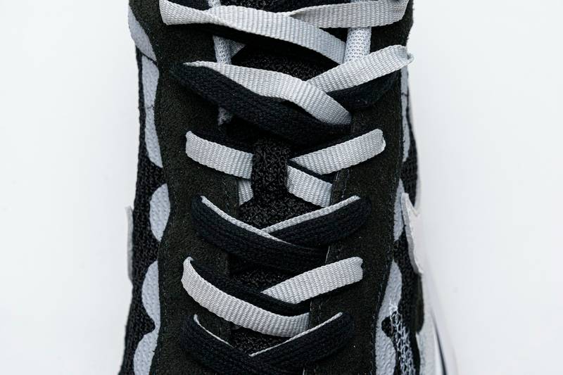 Sacai x Nike Pegasua Vaporfly Black White