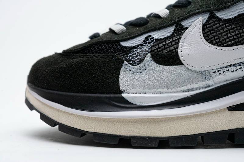 Sacai x Nike Pegasua Vaporfly Black White