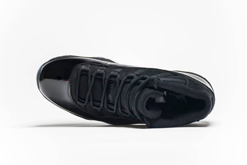 Air Jordan 11 Cap and Gown