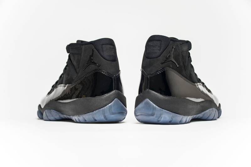 Air Jordan 11 Cap and Gown