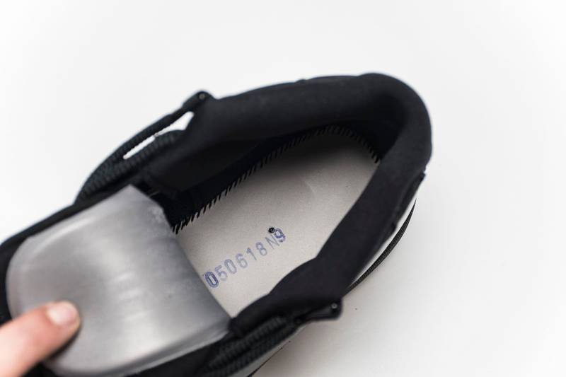 Air Jordan 11 Cap and Gown