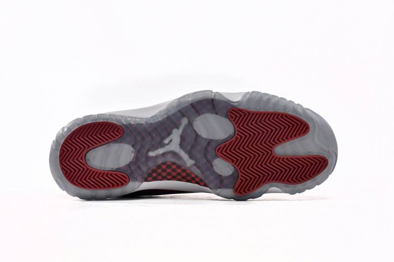 Air Jordan 11 Cherry