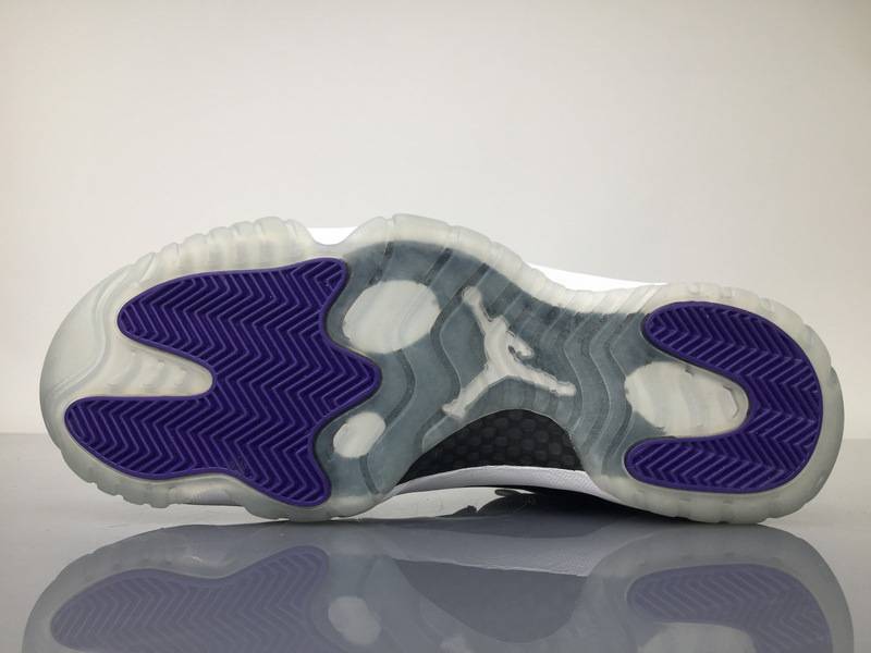 Air Jordan 11 Low Concord