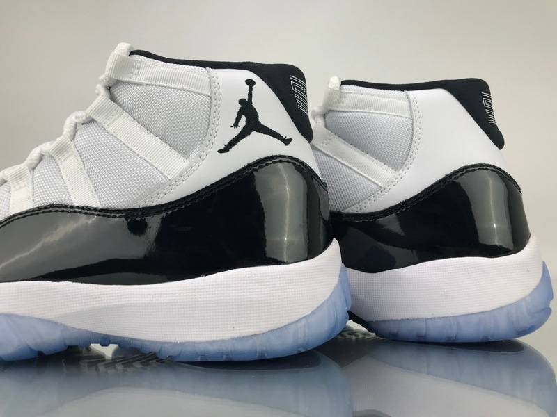 Air Jordan 11 Retro Concord(2011)