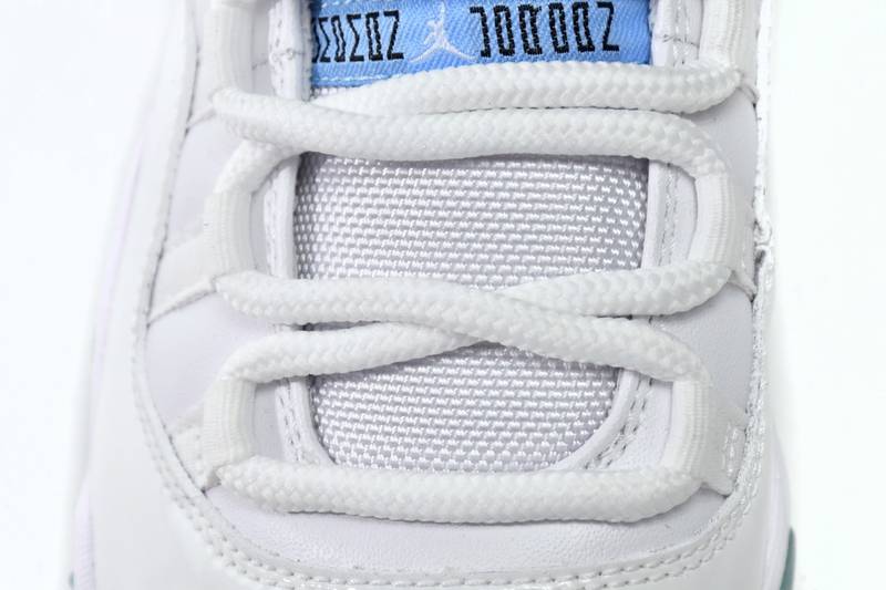 Air Jordan 11 Retro Legend Blue