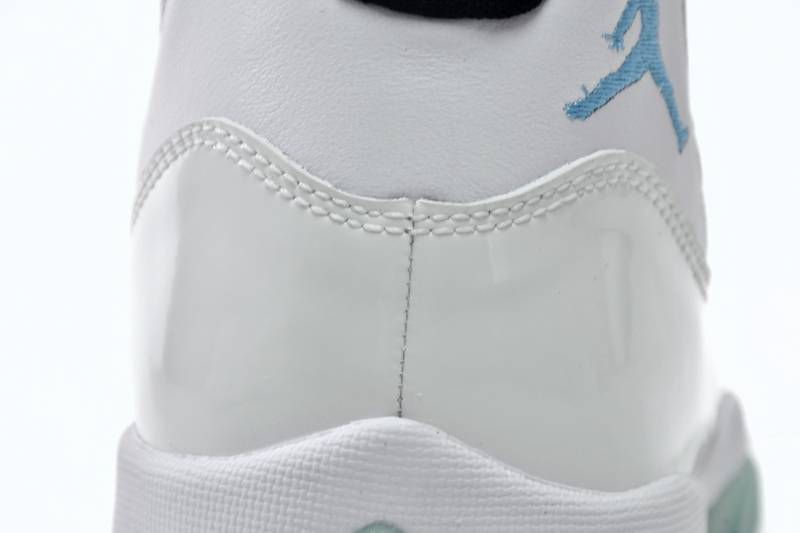Air Jordan 11 Retro Legend Blue
