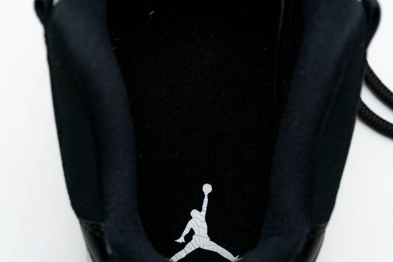 Air Jordan 11 Retro Low Barons