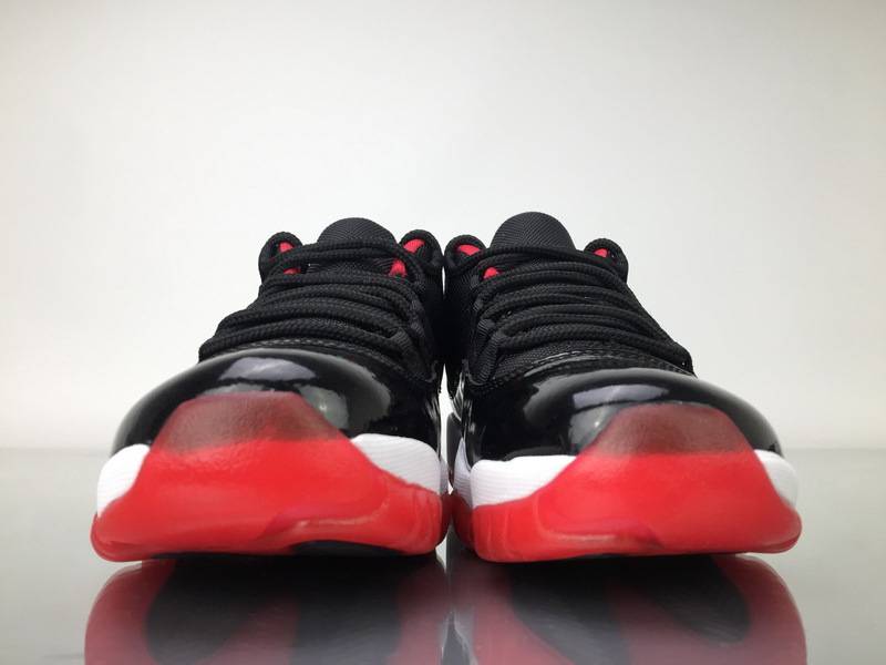 Air Jordan 11 Retro Low Bred