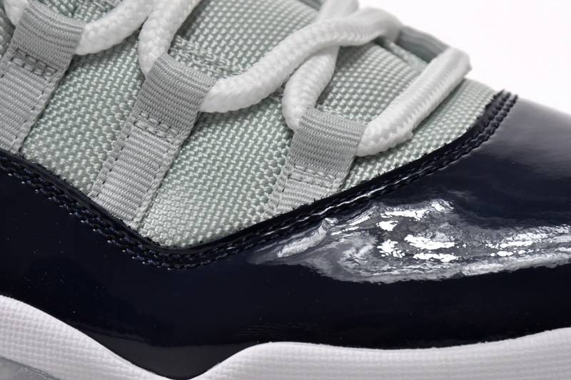 Air Jordan 11 Retro Low Georgetown