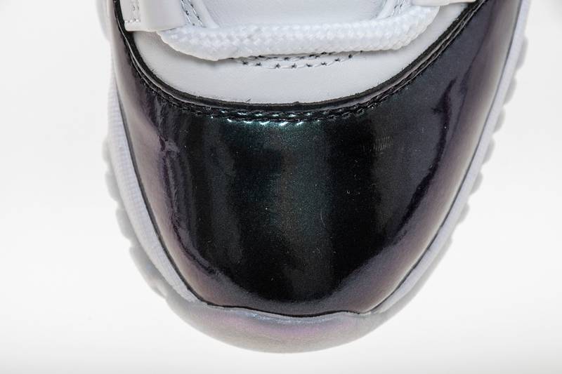 Air Jordan 11 Retro Low Iridescent