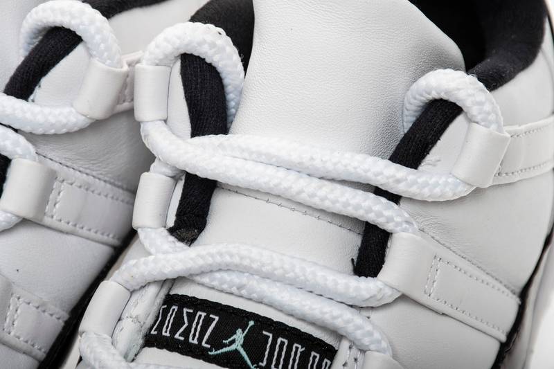 Air Jordan 11 Retro Low Iridescent