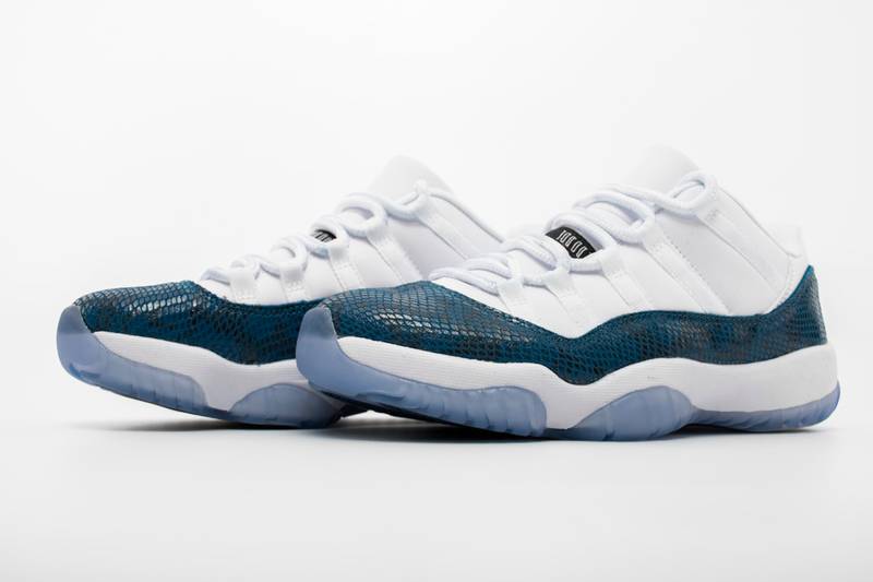 Air Jordan 11 Retro Low Snake Navy