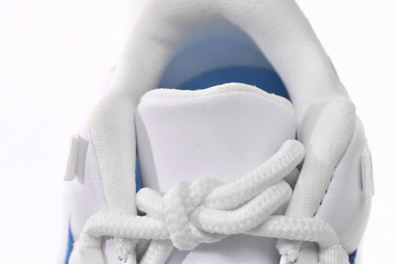 Air Jordan 11 Retro Low University Blue