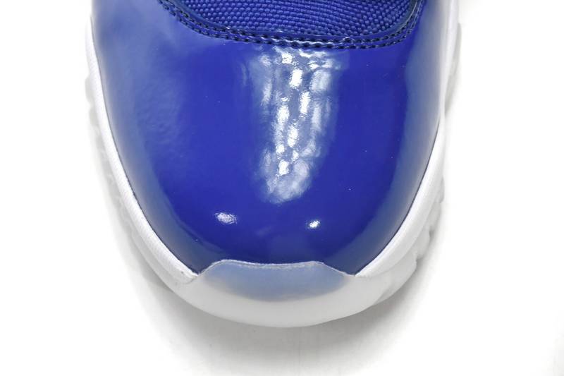 Air Jordan 11 Retro Midnight Navy White