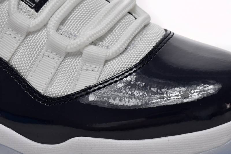 Air Jordan 11 Retro UNC Win Like 82