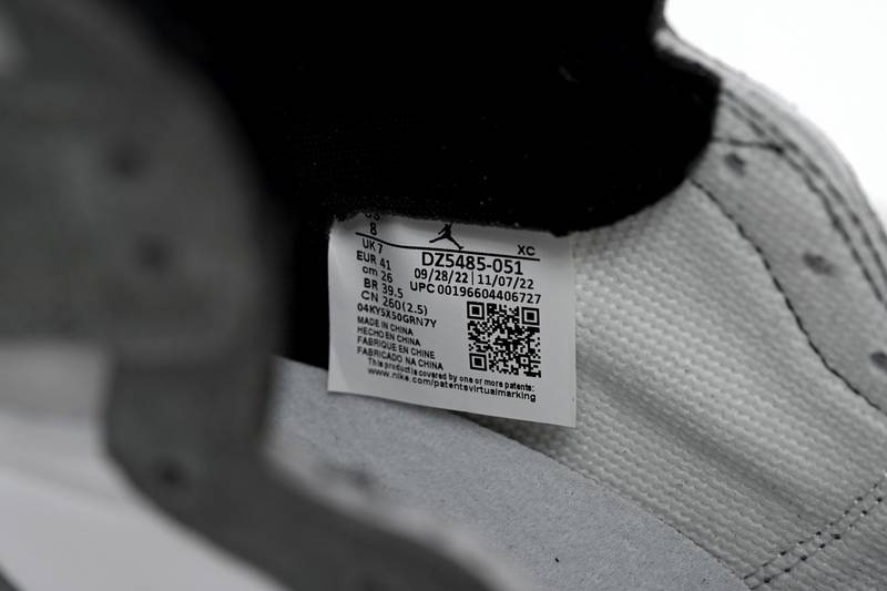 Air Jordan 1 Retro High OG Washed Black