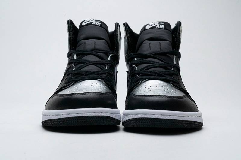 Air Jordan 1 High OG Metallic Silver