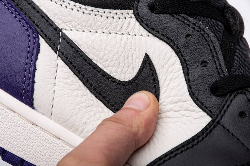 Air Jordan 1 High Retro Court Purple