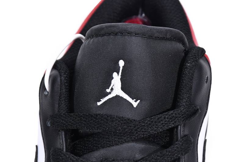 Air Jordan 1 Low Bred Toe