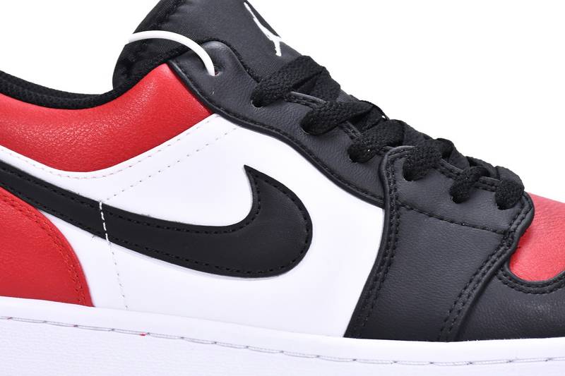 Air Jordan 1 Low Bred Toe