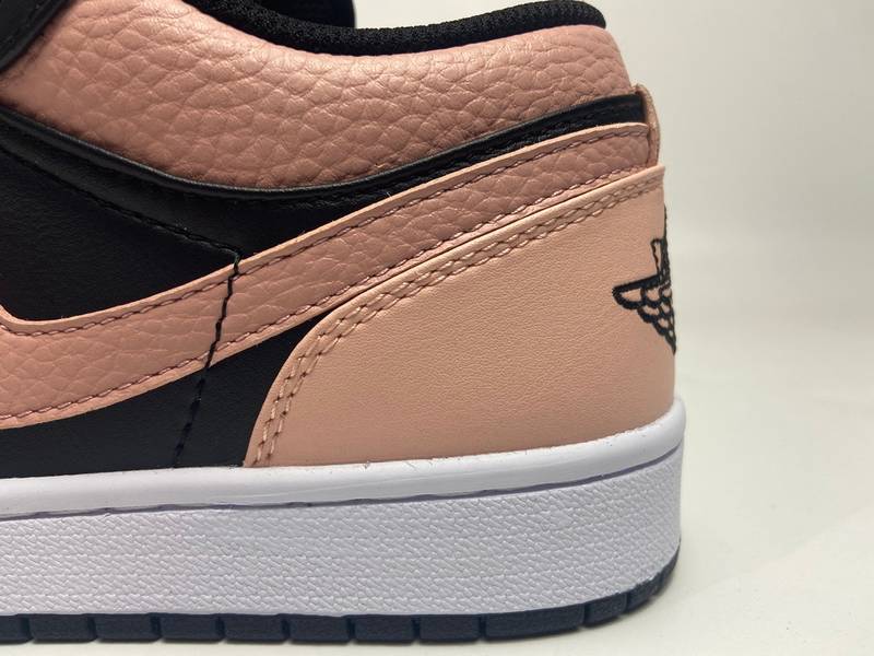 Air Jordan 1 Low Crimson Tint​