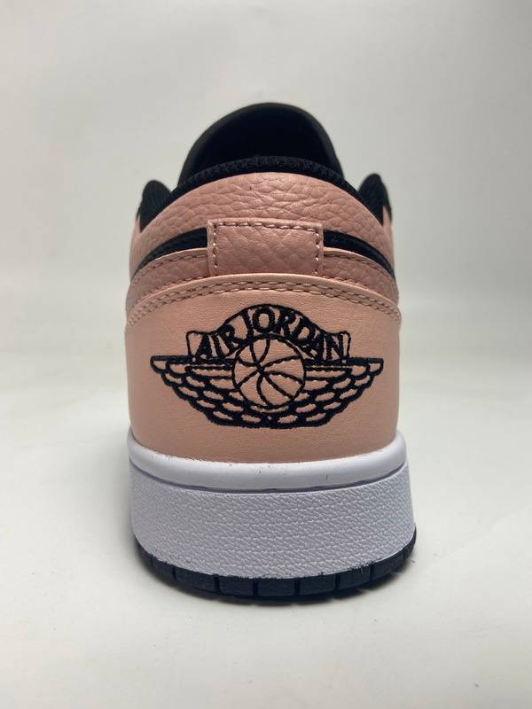 Air Jordan 1 Low Crimson Tint​