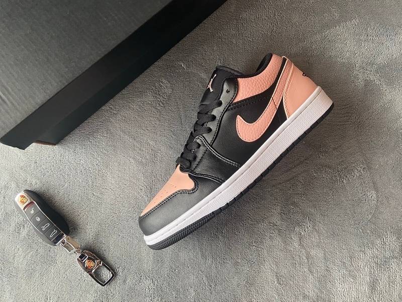 Air Jordan 1 Low Crimson Tint​