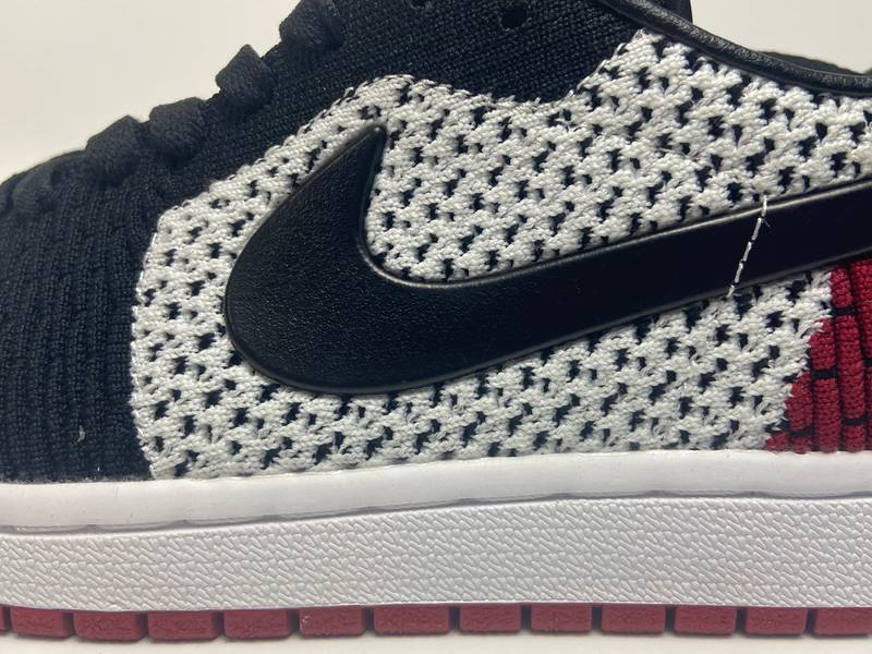 Air Jordan 1 Low Flyknit Black Toe