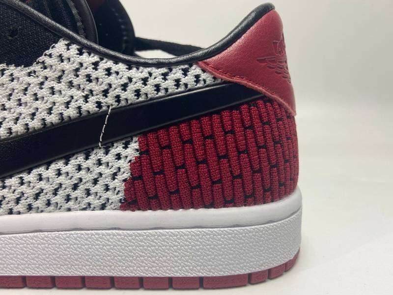 Air Jordan 1 Low Flyknit Black Toe