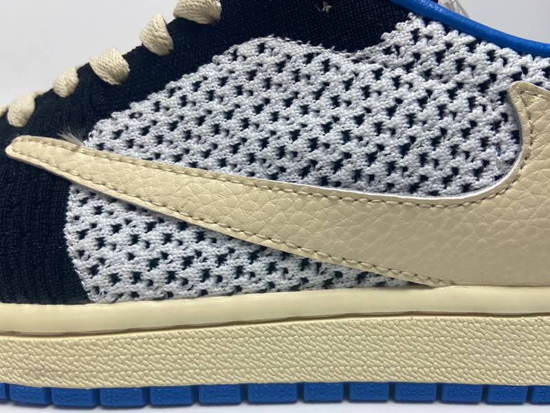 Air Jordan 1 Low Flyknit Fragment Design xTravis Scott