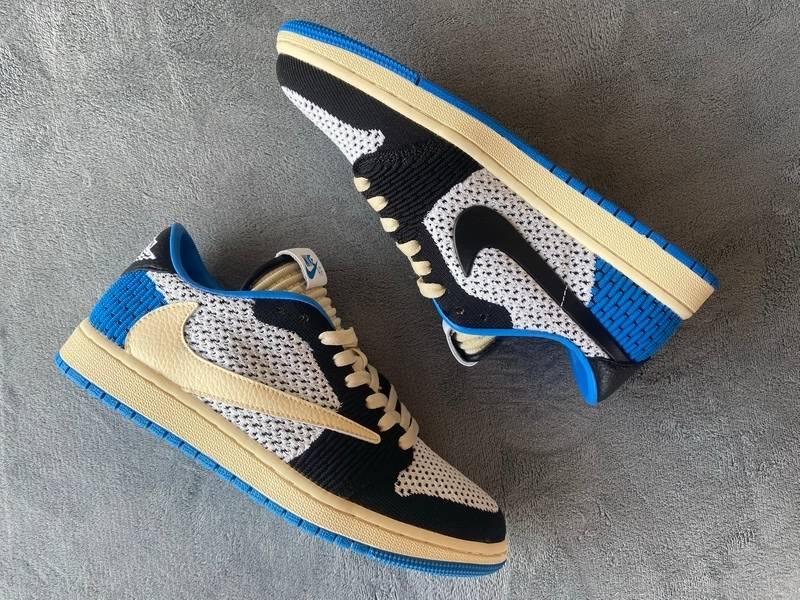 Air Jordan 1 Low Flyknit Fragment Design xTravis Scott