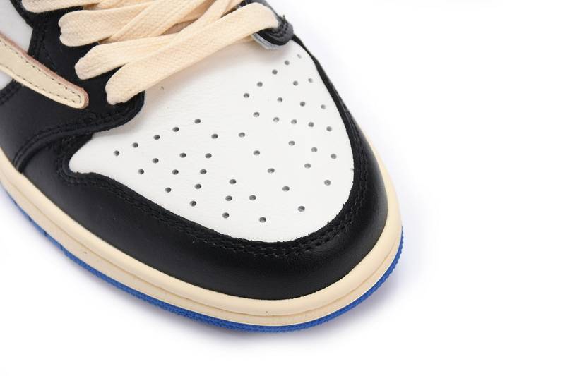 Air Jordan 1 Low fragment design x Travis Scott