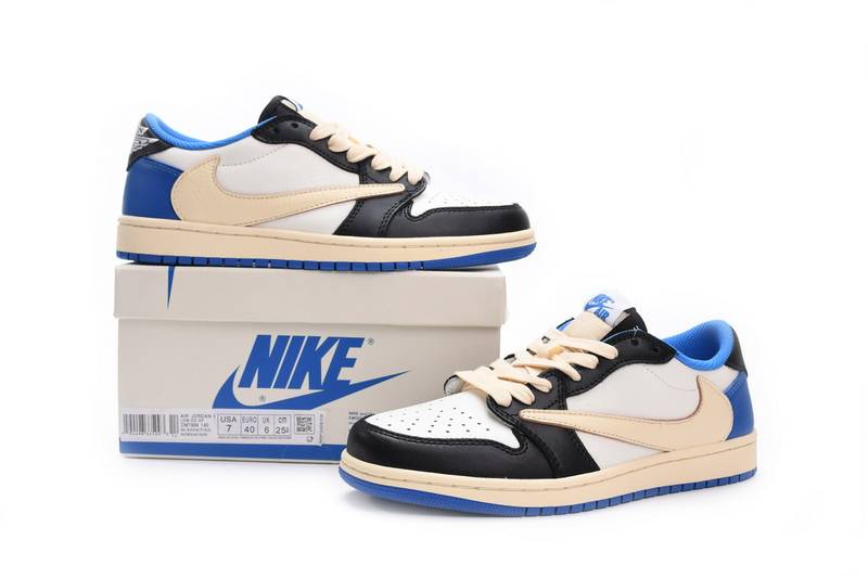Air Jordan 1 Low fragment design x Travis Scott