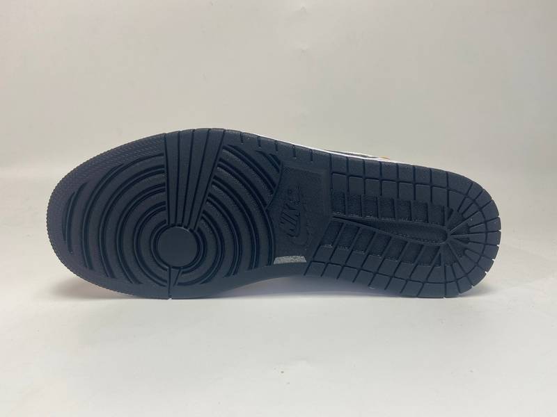 Air Jordan 1 Low Laser Orange (W)