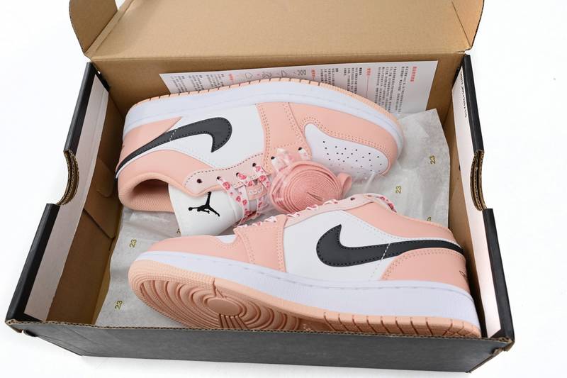 Air Jordan 1 Low Light Arctic Orange Pink