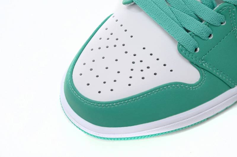 Air Jordan 1 Low New Emerald