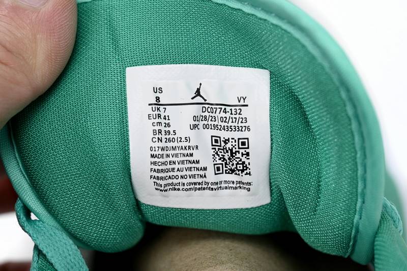 Air Jordan 1 Low New Emerald