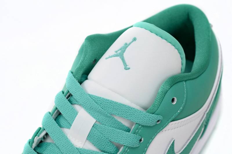 Air Jordan 1 Low New Emerald