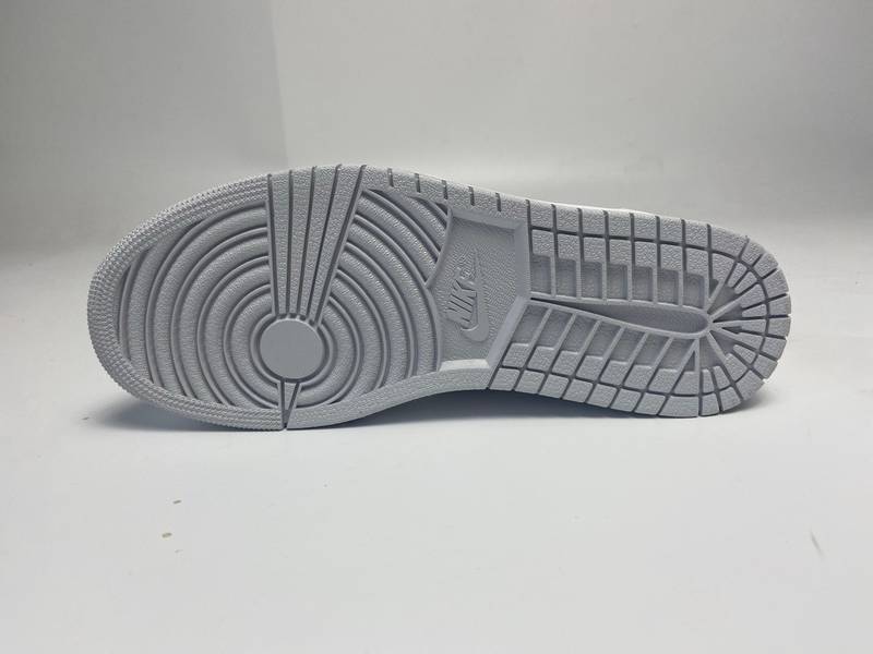 Air Jordan 1 Low OG Neutral Grey