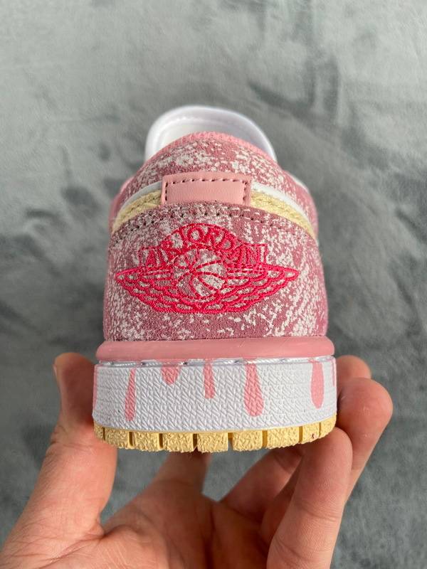 Air Jordan 1 Low Paint Drip