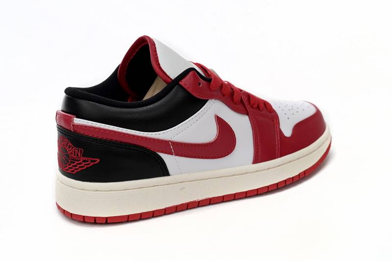 Air Jordan 1 Low Reverse Black Toe