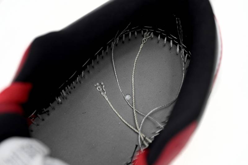 Air Jordan 1 Low Reverse Black Toe