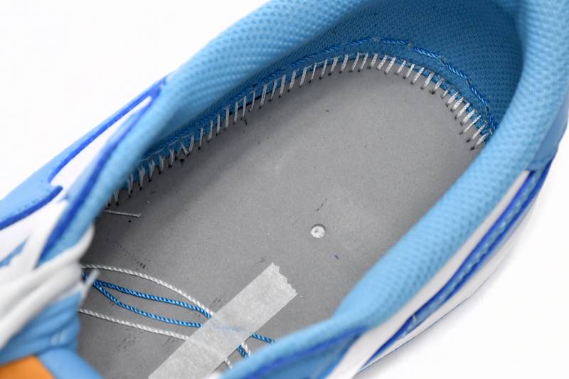 Air Jordan 1 Low SB UNC